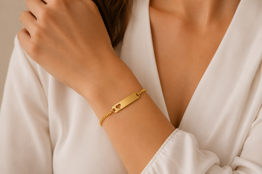 Pulsera ajustable de corazones