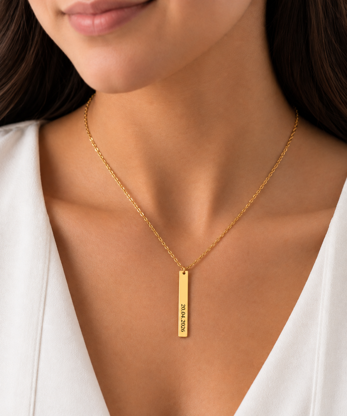 Collar con barra vertical de acero inoxidable